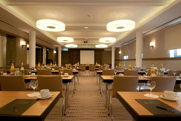 Imagen del bar/restaurante del Hotel Titanic Comfort Berlin Mitte. Foto 3