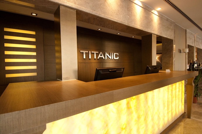 Imagen de los interiores del Hotel Titanic Comfort Berlin Mitte. Foto 14