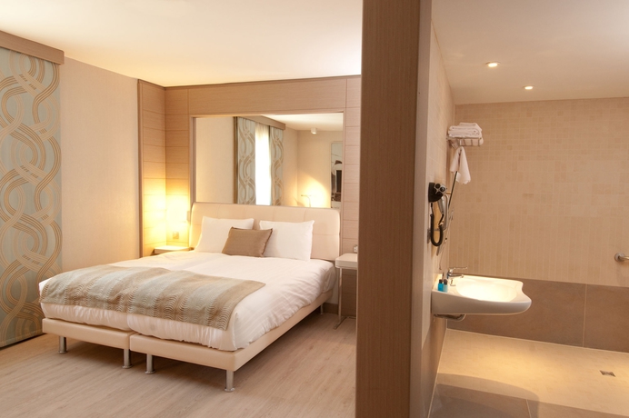 Imagen de la habitación del Hotel Titanic Comfort Berlin Mitte. Foto 10