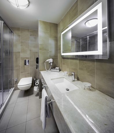Imagen de la habitación del Hotel Titanic Comfort Sisli. Foto 12