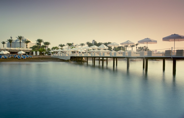 Imagen de los exteriores del Hotel Titanic Deluxe Lara. Foto 4