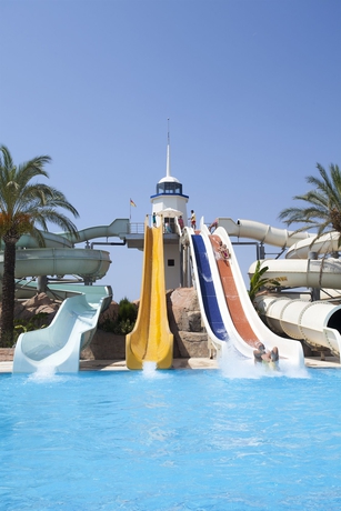 Imagen de la piscina del Hotel Titanic Deluxe Lara. Foto 11