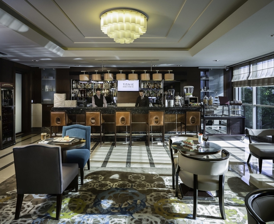 Imagen de los interiores del Hotel Titanic Port Bakirkoy. Foto 11