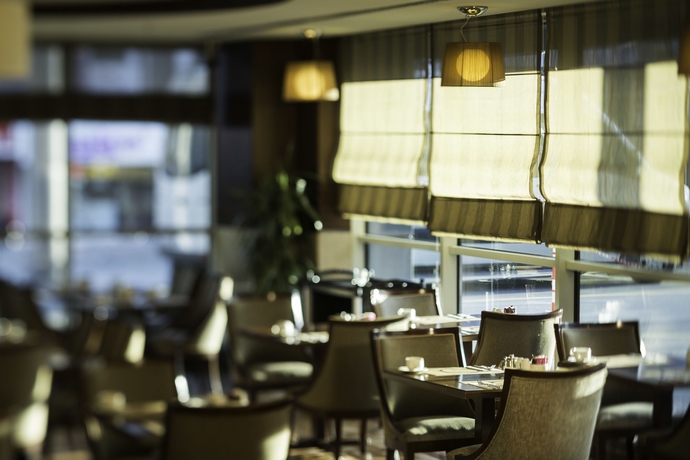 Imagen del bar/restaurante del Hotel Titanic Port Bakirkoy. Foto 4