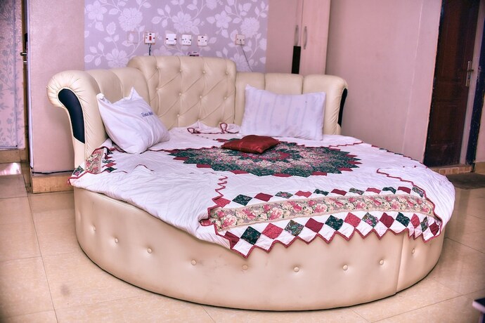 Imagen general del Hotel Titanium And Resorts. Foto 4