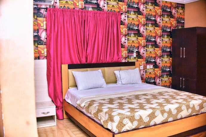 Imagen de la habitación del Hotel Titanium And Resorts. Foto 17