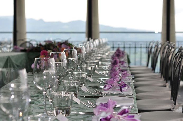 Imagen del bar/restaurante del Hotel Titano. Foto 4