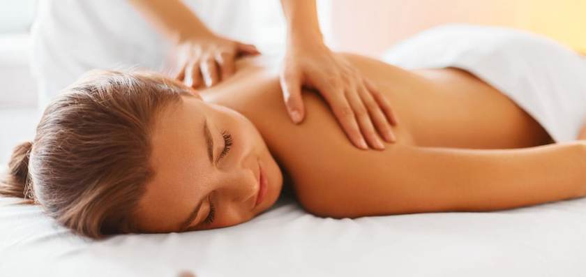 Imagen de la piscina del Hotel Titano Suites. Foto 20