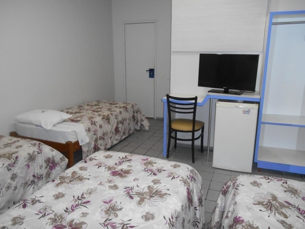 Imagen de la habitación del Hotel Titao Plaza. Foto 7