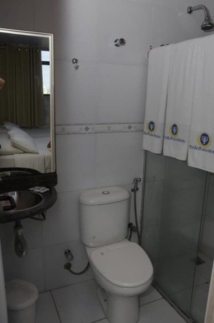 Imagen de la habitación del Hotel Titao Plaza. Foto 16