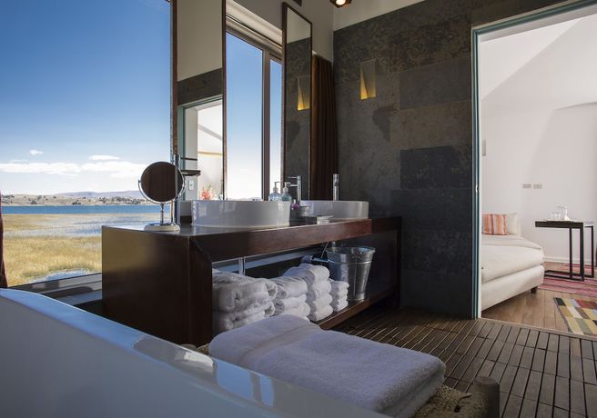 Imagen de la habitación del Hotel Titilaka. Foto 7