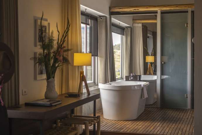 Imagen de la habitación del Hotel Titilaka. Foto 12