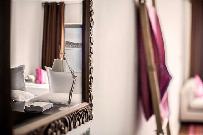 Imagen de la habitación del Hotel Titilaka. Foto 16