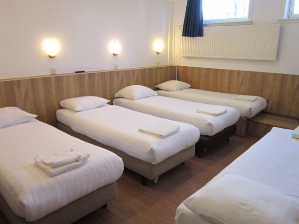 Imagen de la habitación del Hotel Titus. Foto 4