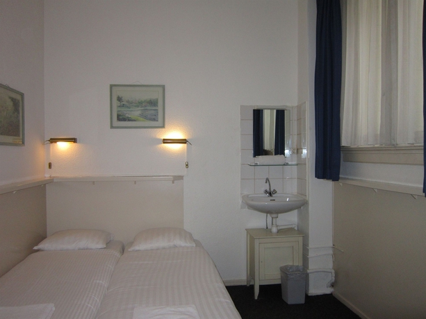 Imagen de la habitación del Hotel Titus. Foto 9