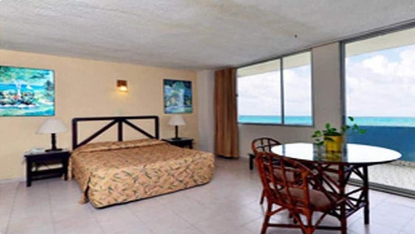 Imagen de la habitación del Hotel Tiuna. Foto 13