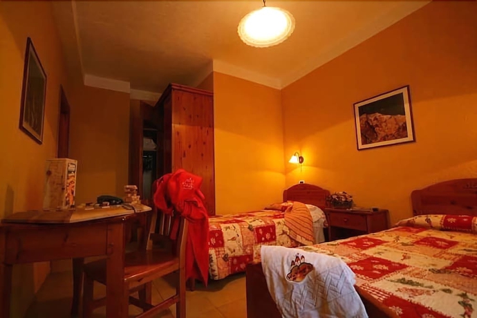 Imagen de la habitación del Hotel Tivet. Foto 7