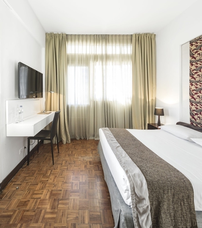 Imagen de la habitación del Hotel Tivoli Beira. Foto 12