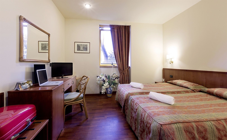 Imagen de la habitación del Hotel Tivoli, Borgonovo. Foto 8