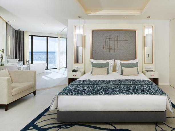 Imagen de la habitación del Hotel Tivoli Carvoeiro Algarve Resort. Foto 8