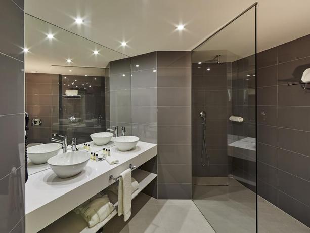 Imagen de la habitación del Hotel Tivoli Carvoeiro Algarve Resort. Foto 14