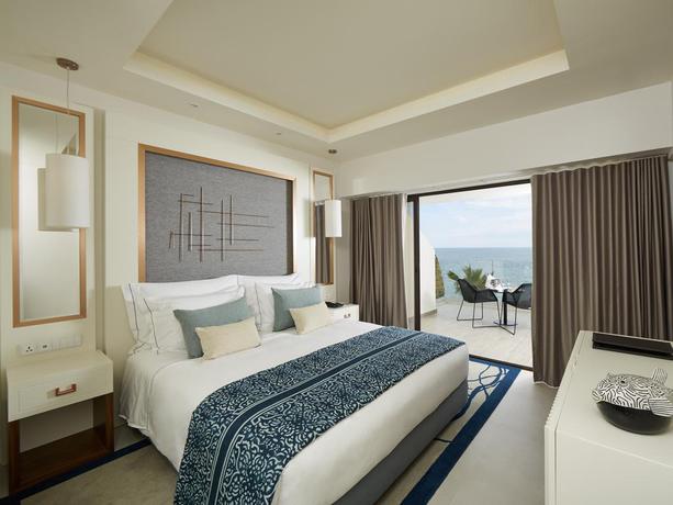 Imagen de la habitación del Hotel Tivoli Carvoeiro Algarve Resort. Foto 16