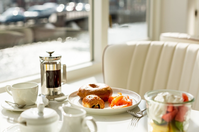 Imagen del bar/restaurante del Hotel Tivoli Doelen Amsterdam. Foto 4