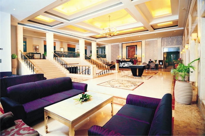 Imagen de los interiores del Hotel Tivoli Garden Resort. Foto 5