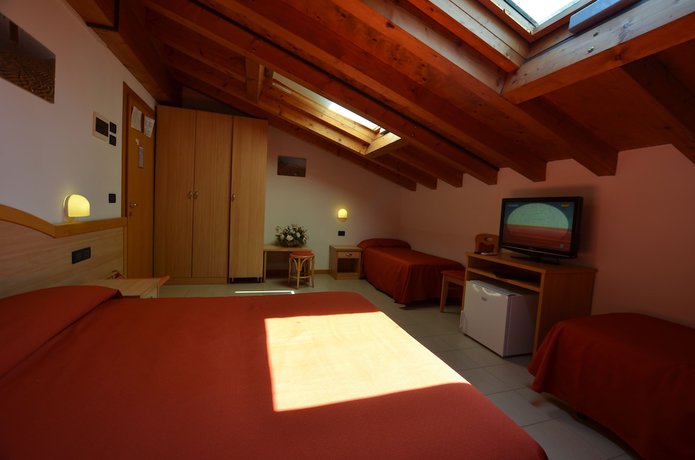 Imagen de la habitación del Hotel Tivoli, Lignano Sabbiadoro. Foto 7