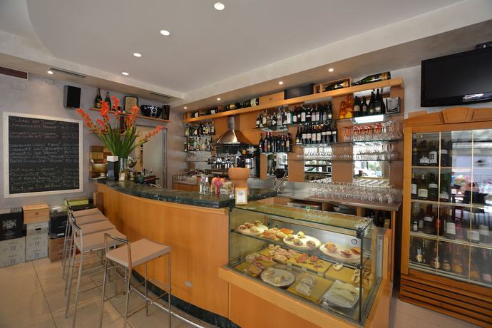 Imagen del bar/restaurante del Hotel Tivoli, Lignano Sabbiadoro. Foto 4