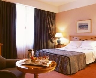 Imagen de la habitación del Hotel Tivoli Porto. Foto 2