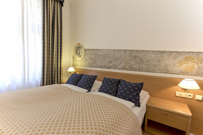 Imagen de la habitación del Hotel Tivoli Prague. Foto 10