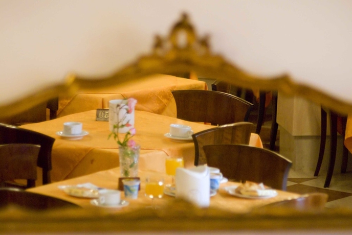 Imagen de la habitación del Hotel Tivoli, Venecia. Foto 16