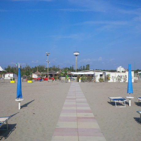 Imagen de los exteriores del Hotel Tiz&eacute; Village. Foto 14