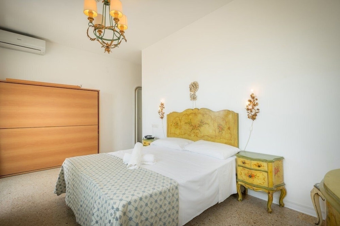 Imagen de la habitación del Hotel Tizian Beach. Foto 7