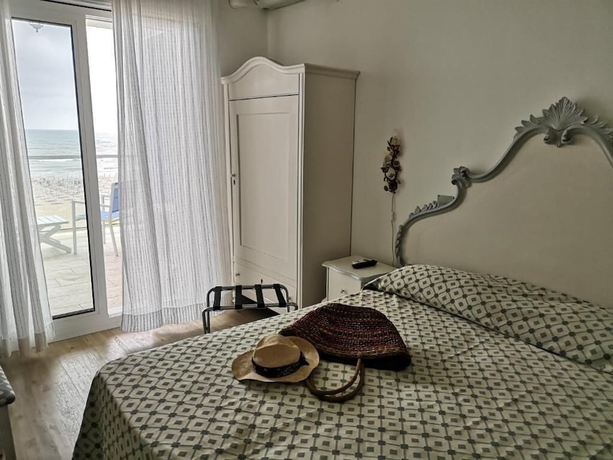 Imagen de la habitación del Hotel Tizian Beach. Foto 9
