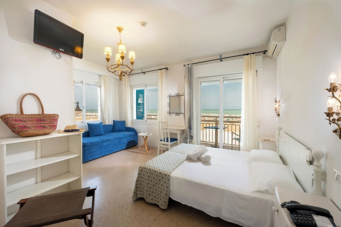 Imagen de la habitación del Hotel Tizian Beach. Foto 12