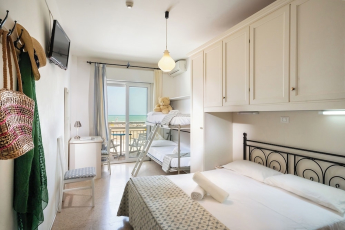 Imagen de la habitación del Hotel Tizian Beach. Foto 14