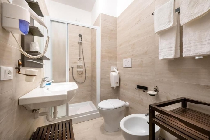 Imagen de la habitación del Hotel Tizian Beach. Foto 15