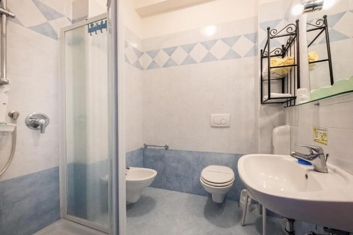 Imagen de la habitación del Hotel Tizian Beach. Foto 16