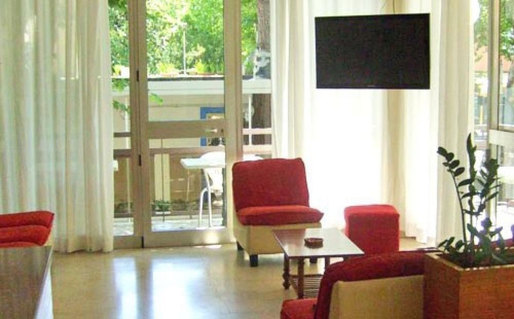 Imagen de los interiores del Hotel Tiziana, Rimini. Foto 11