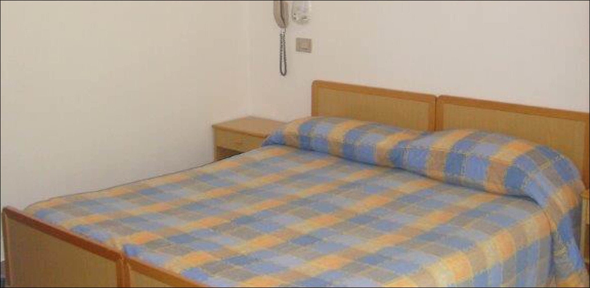 Imagen de la habitación del Hotel Tiziana, Rimini. Foto 7