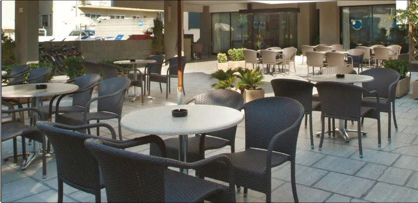 Imagen de los exteriores del Hotel Tiziana, Rimini. Foto 10