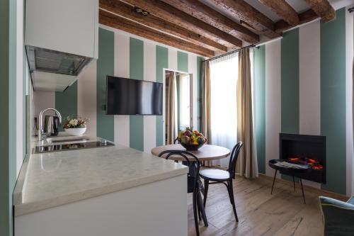 Imagen de la habitación del Hotel Tiziano, Venecia. Foto 11