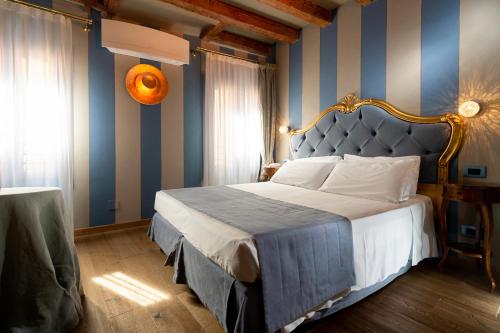 Imagen de la habitación del Hotel Tiziano, Venecia. Foto 14