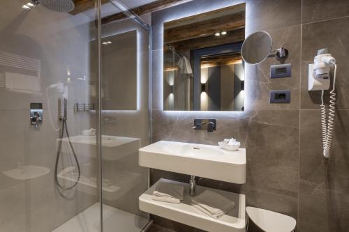 Imagen de la habitación del Hotel Tiziano, Venecia. Foto 17
