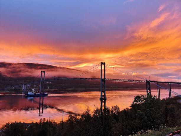 Imagen de los exteriores del Hotel Tjeldsundbrua. Foto 13