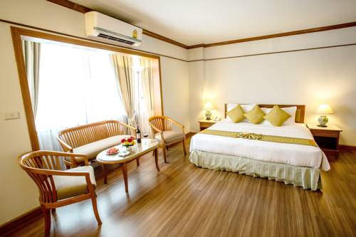 Imagen de la habitación del Hotel Tk Palace and Convention. Foto 7