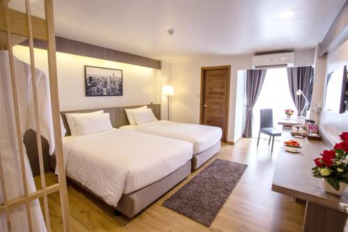 Imagen de la habitación del Hotel Tk Palace and Convention. Foto 9