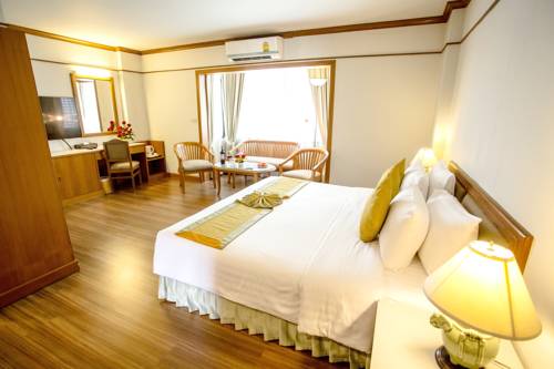 Imagen de la habitación del Hotel Tk Palace and Convention. Foto 16